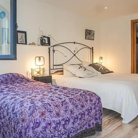 3 Bedroom Awesome In Prázdninový dům *