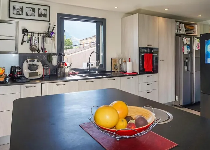 Vakantiehuis 3 Bedroom Awesome In Calenzana